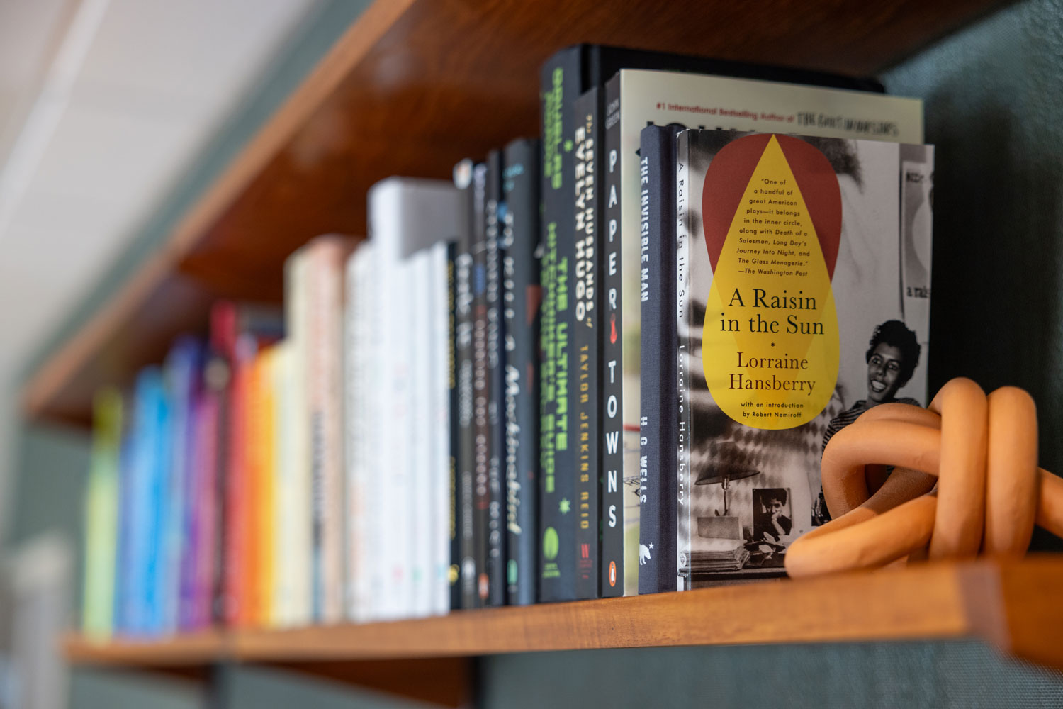 Alpas Wellness Book reading station