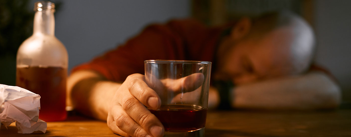 Drinking heavily can contribute to damage to muscle tissue throughout the body